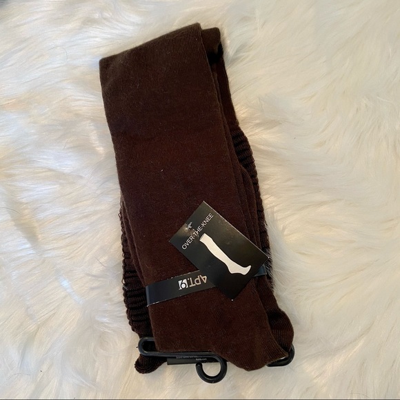 Over the Knee Fashion Socks 🧦 - Picture 2 of 3